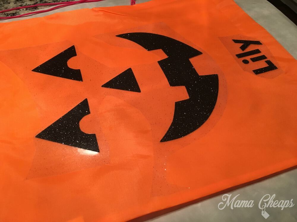 making-treat-bag-halloween-pumpkin